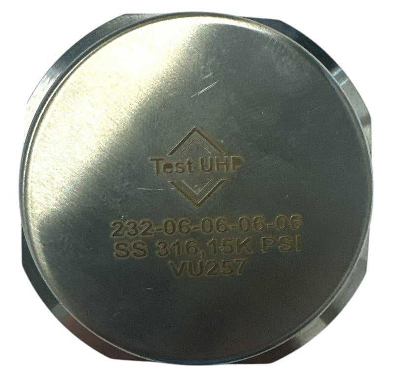 UHP-232-FEMALE NPT CROSS